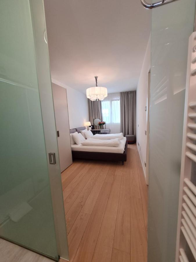 Sole Di Diana Luxury Apartments Peschiera del Garda Bagian luar foto