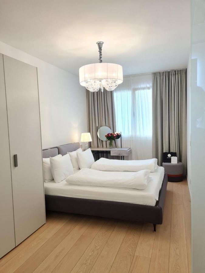 Sole Di Diana Luxury Apartments Peschiera del Garda Bagian luar foto