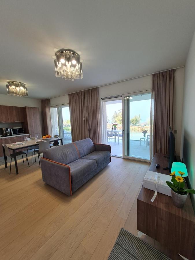 Sole Di Diana Luxury Apartments Peschiera del Garda Bagian luar foto
