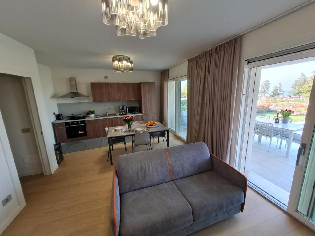 Sole Di Diana Luxury Apartments Peschiera del Garda Bagian luar foto